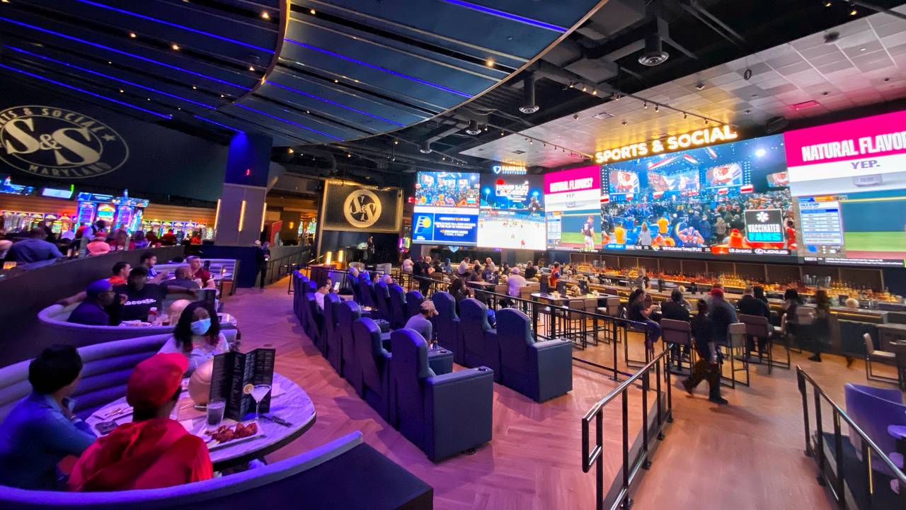 Beyond Spins: Live Casino Sports for the Ultimate Thrill