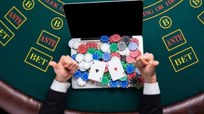 The Evolution of Online Gambling: Redefining Entertainment and Responsibility