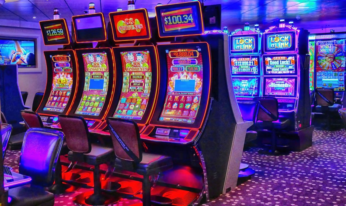 Exploring the Thrilling World of Online Slot Casinos